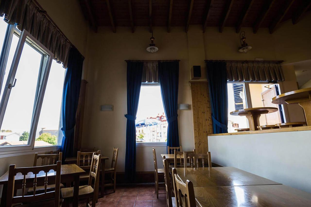 Hotel Ermintxo Ea Bagian luar foto