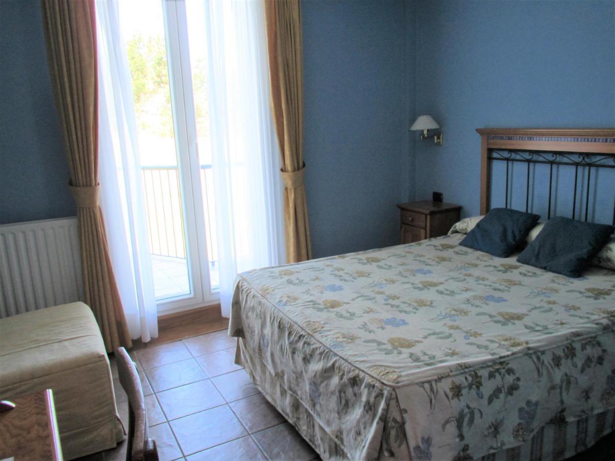 Hotel Ermintxo Ea Bagian luar foto